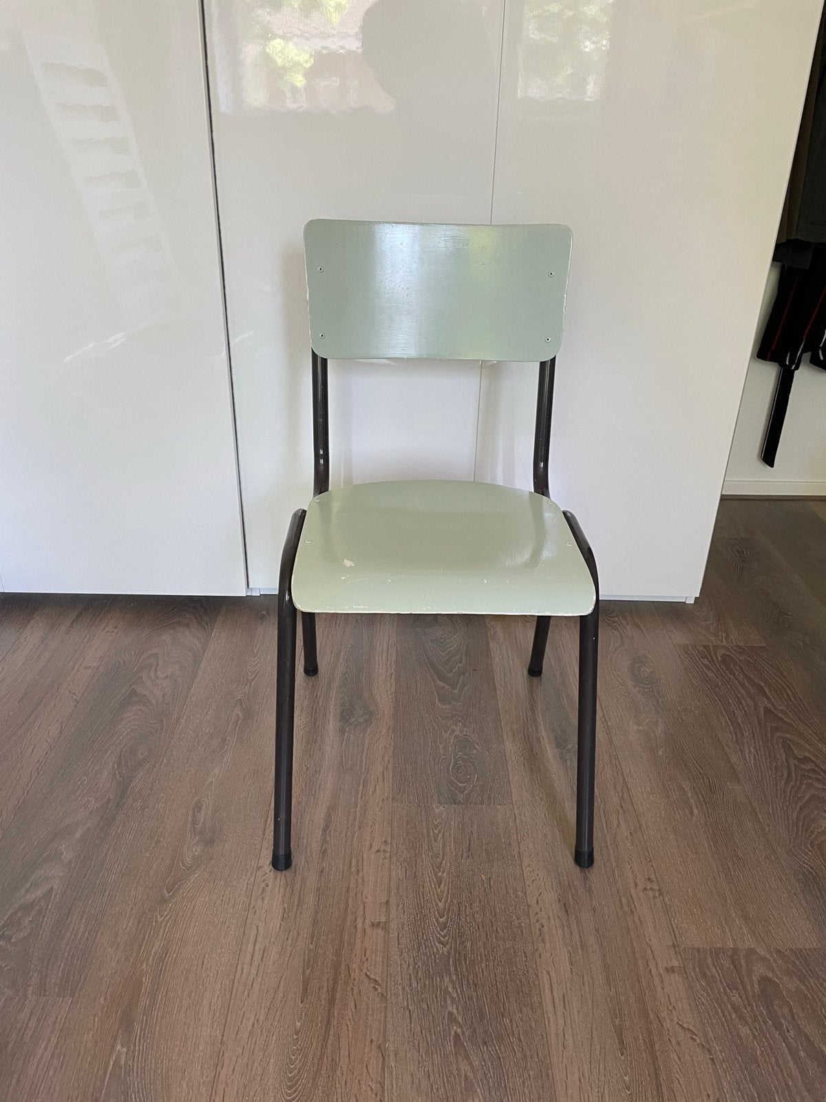 Vintage schoolstoelen (2 stuks) - Groen/Zwart - 82x43x40 cm, Ophalen, Gebruikt, Overige kleuren, Eén