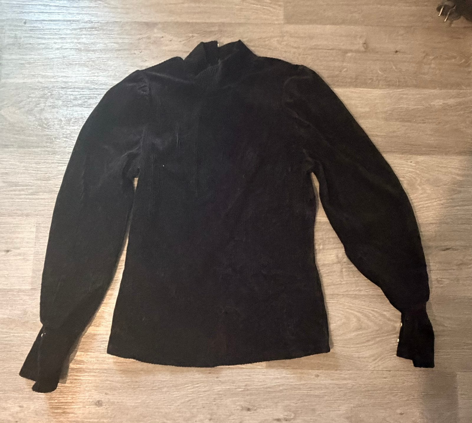 Zwarte velours rib top met pofmouw, Kleding | Dames, Ophalen of Verzenden, Zo goed als nieuw, Maat 36 (S), Zwart