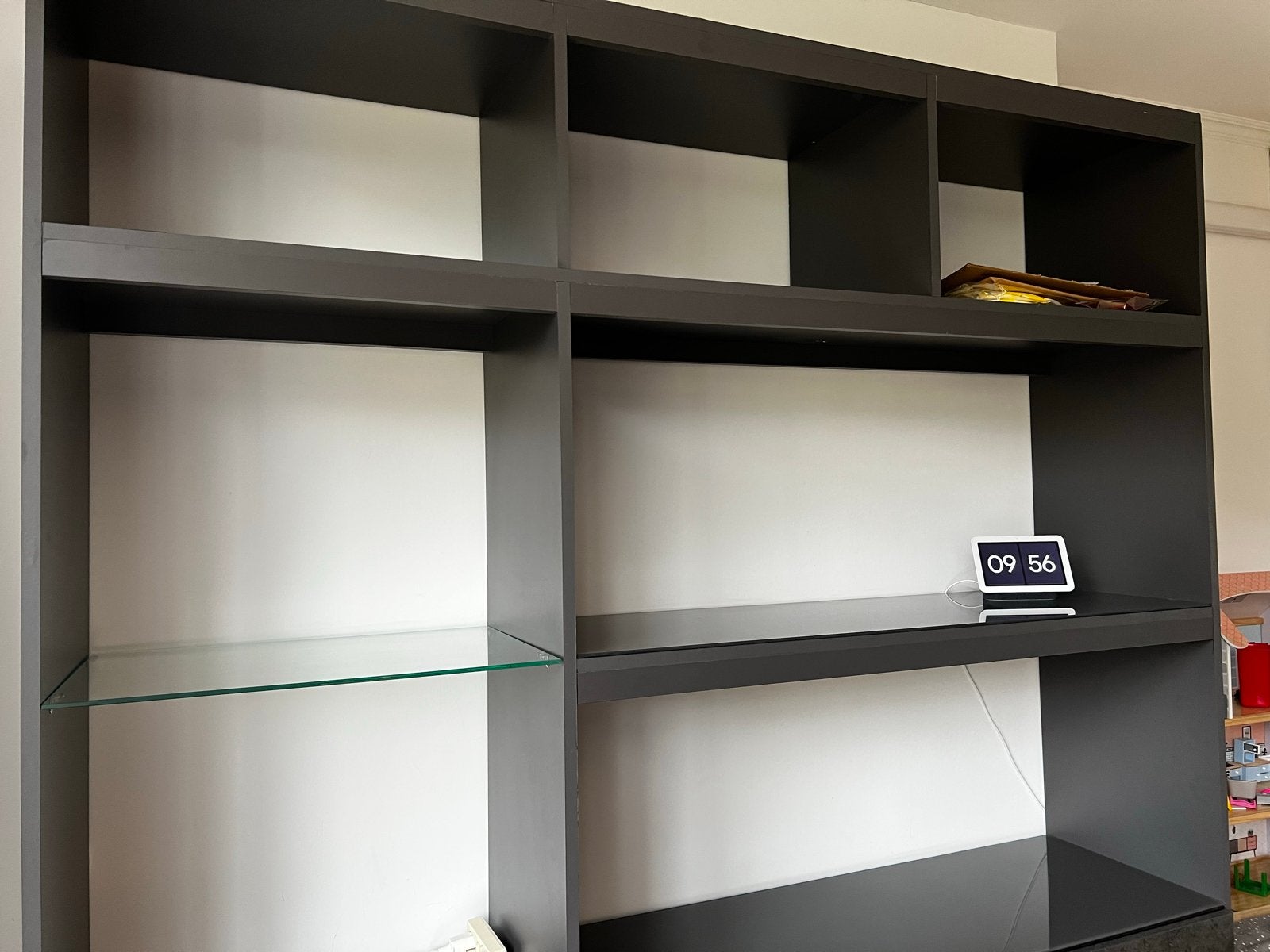 Moderne wandkast/boekenkast met glazen planken, Ophalen, Overige materialen, Gebruikt, 200 cm of meer