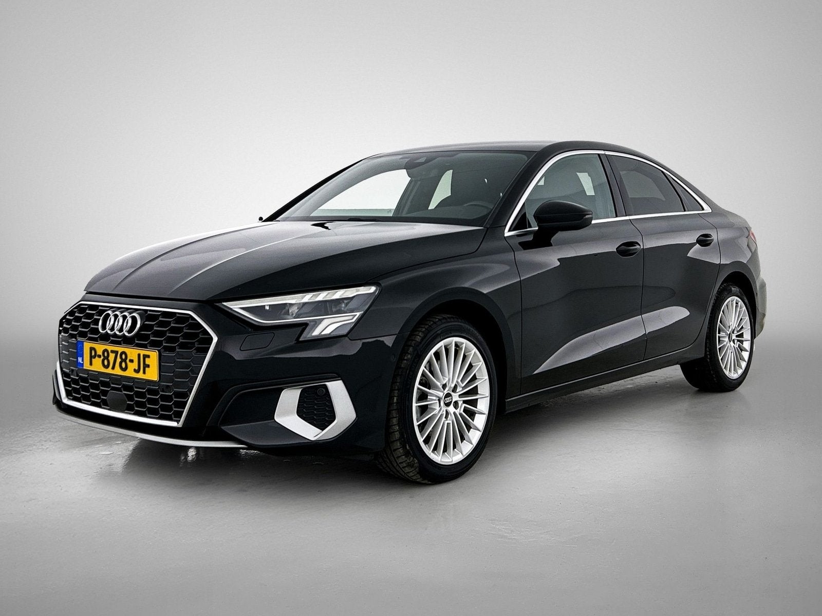 Audi A3 Limousine 30 TFSI Advanced edition | ACC | Camera |, Stof, Gebruikt, Origineel Nederlands, Bedrijf