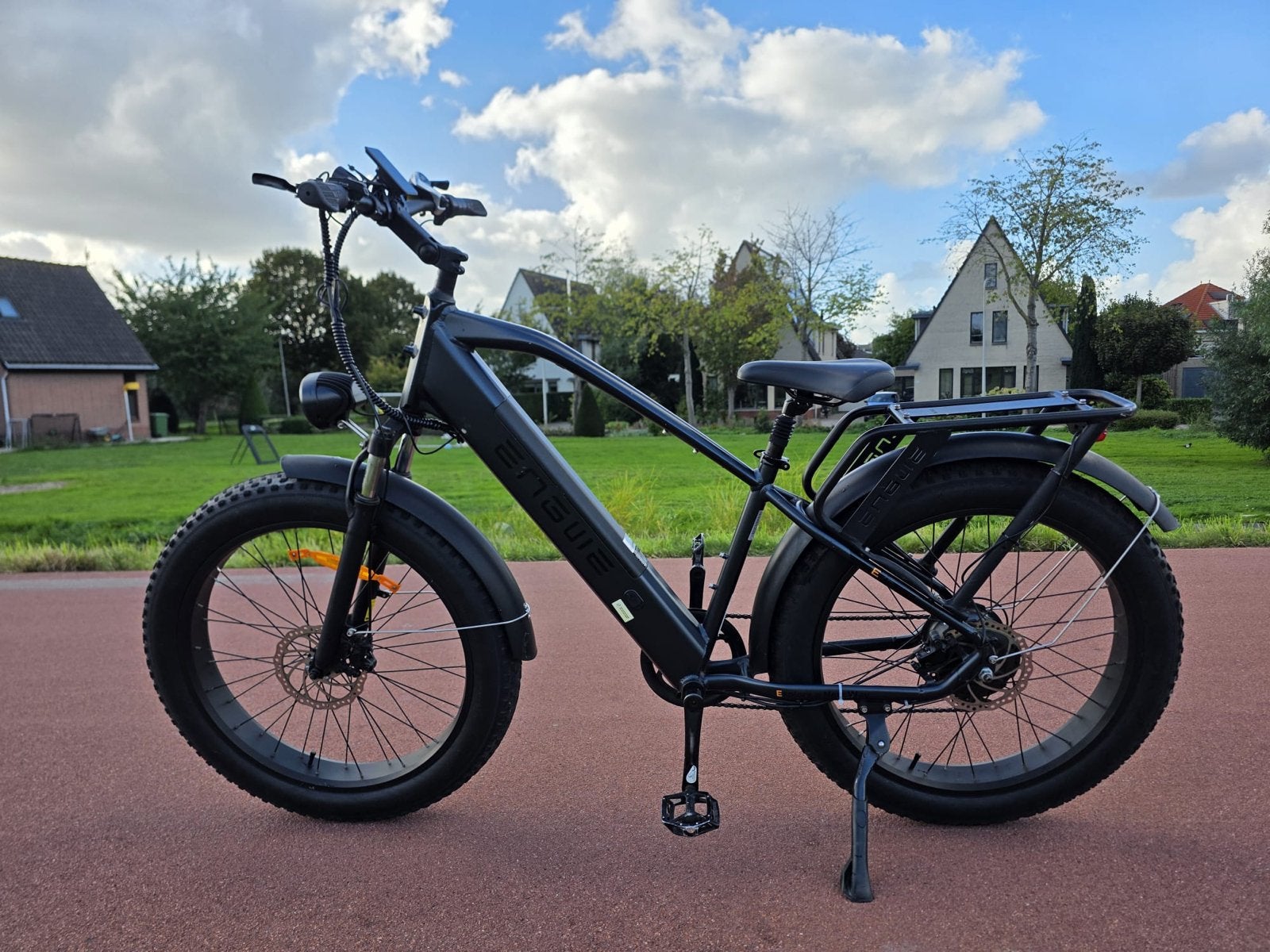 Engwe E26 met dikke banden en 7 versnellingen, Fietsen en Brommers, Gebruikt, 47 tot 51 cm, 50 km per accu of meer, Ophalen