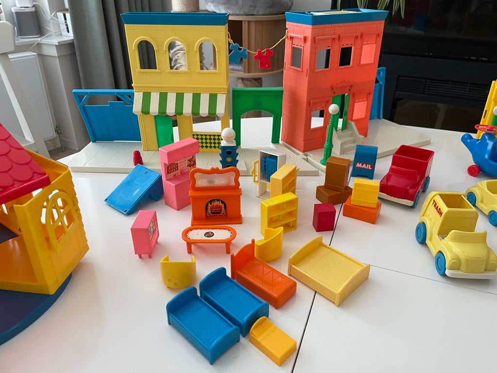 Vintage Sesamstraat Speelset met Figuren en Meubels, Ophalen, Zo goed als nieuw