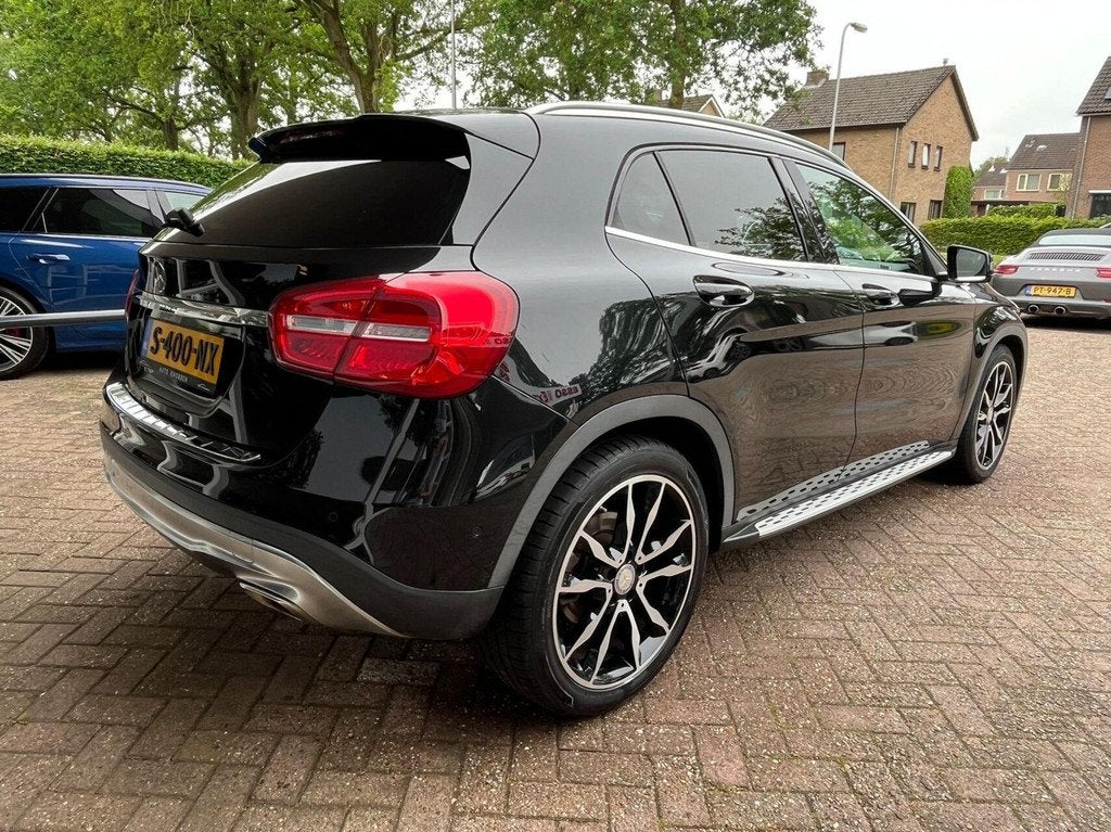 Mercedes GLA-klasse 200 Prestige Xenon/Led, Pano, Bluetooth,, Auto's, Voorwielaandrijving, Bluetooth, Gebruikt, Zwart