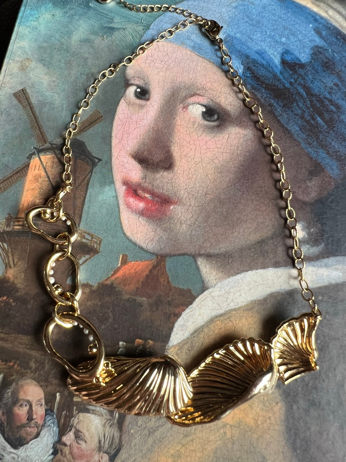 Swarovski ketting met schelpdesign en kristallen, Met kristal, Overige materialen, Ophalen of Verzenden, Zo goed als nieuw