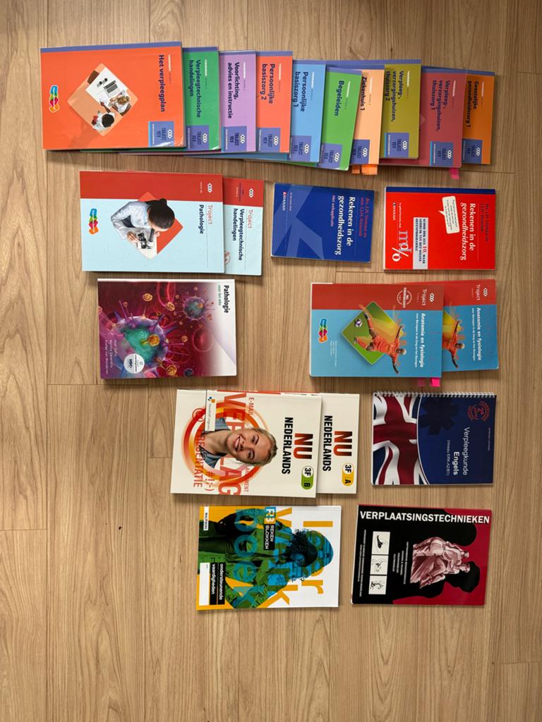 Volledig MBO Verpleegkunde Boekenpakket, Boeken, Partijen en Verzamelingen, Ophalen of Verzenden, Zo goed als nieuw, School, Studie en Wetenschap