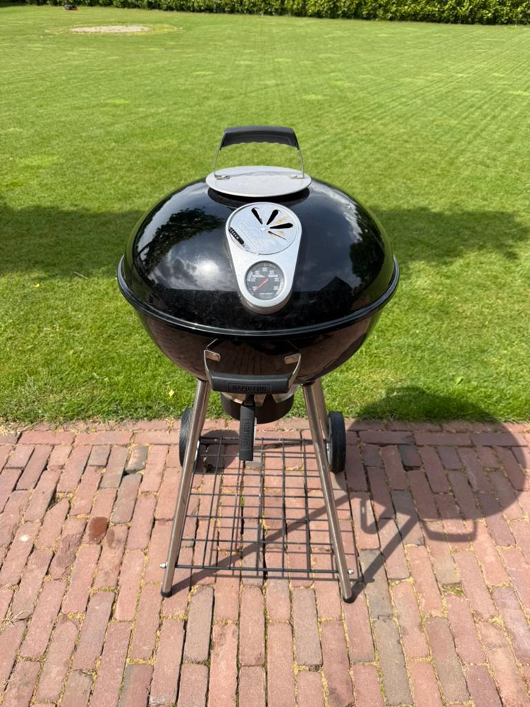 Napoleon Premium Kettle 57 cm, Tuin en Terras, Houtskoolbarbecues, Ophalen, Zo goed als nieuw