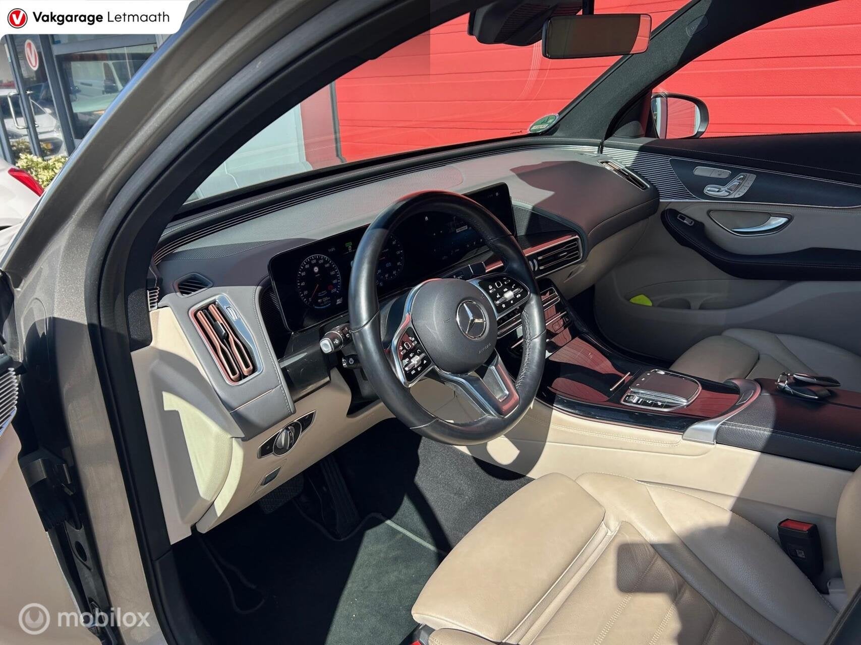 Mercedes EQC 400 4MATIC Premium Plus 80 kWh, Auto's, Automaat, 2395 kg, Vierwielaandrijving, 408 pk