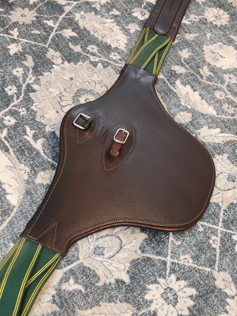 Devoucoux singel met buikflap 135cm, Springen, Bruin, Ophalen of Verzenden, Zo goed als nieuw
