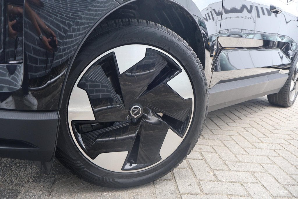 Volvo EX30 Single Motor Extended Range Plus 69 kWh | Trekhaa, Auto's, Volvo, Achterwielaandrijving, Gebruikt, Leder en Stof, Origineel Nederlands