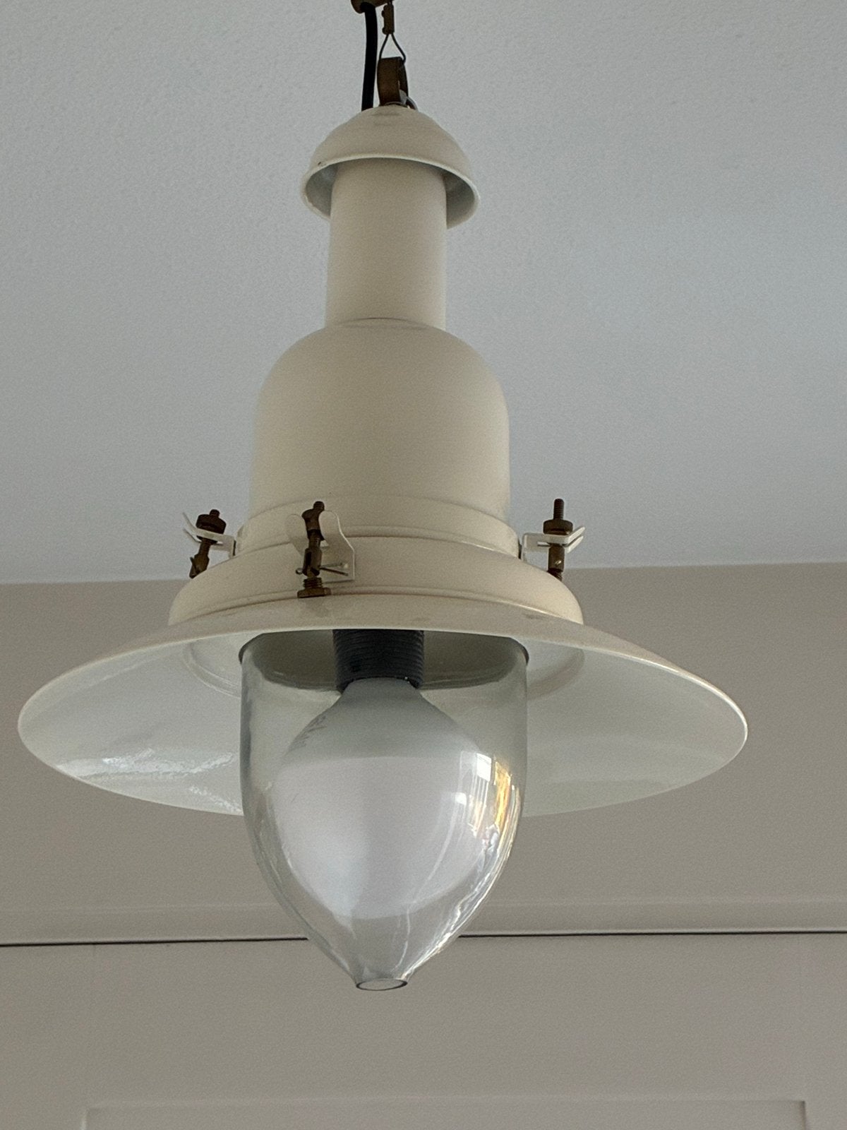 Vintage Industriële Hanglamp (2 beschikbaar), Ophalen of Verzenden, Gebruikt, Metaal, E27 (groot)