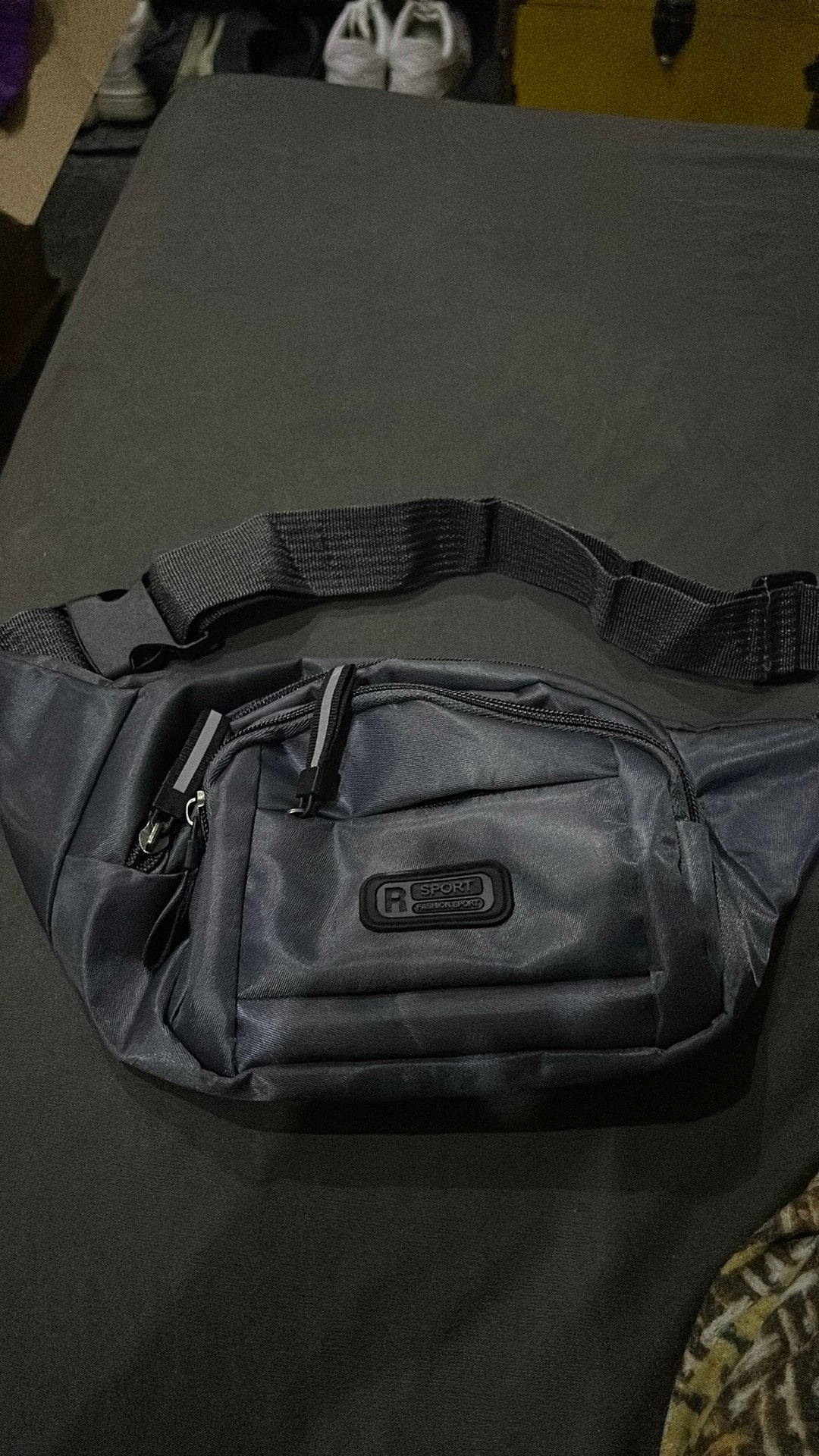 Fashion sport buidel tasje nieuw, Ophalen of Verzenden, Zo goed als nieuw, 30 cm of meer