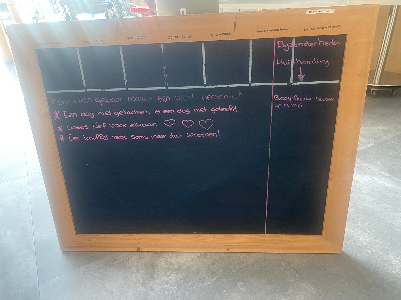 Magneet krijtbord met lijst, 130x103 cm, Ophalen, Gebruikt, Krijtbord