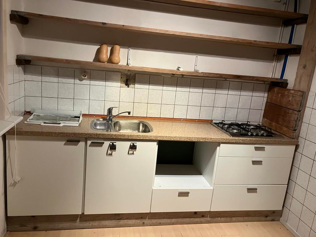 Bijna gratis Compacte keuken en gasfornuis, Ophalen, Gebruikt, Wit, Graniet of Steen