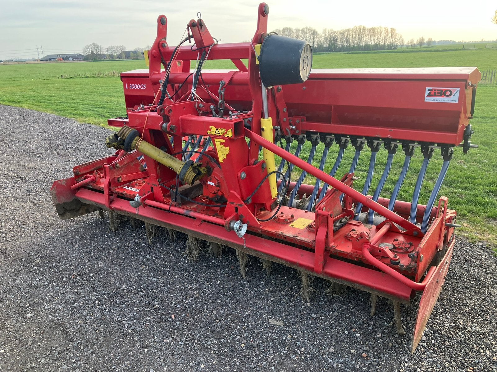 Lely zaaicombinatie volvelds, Ophalen, Zaaien, Planten of Poten