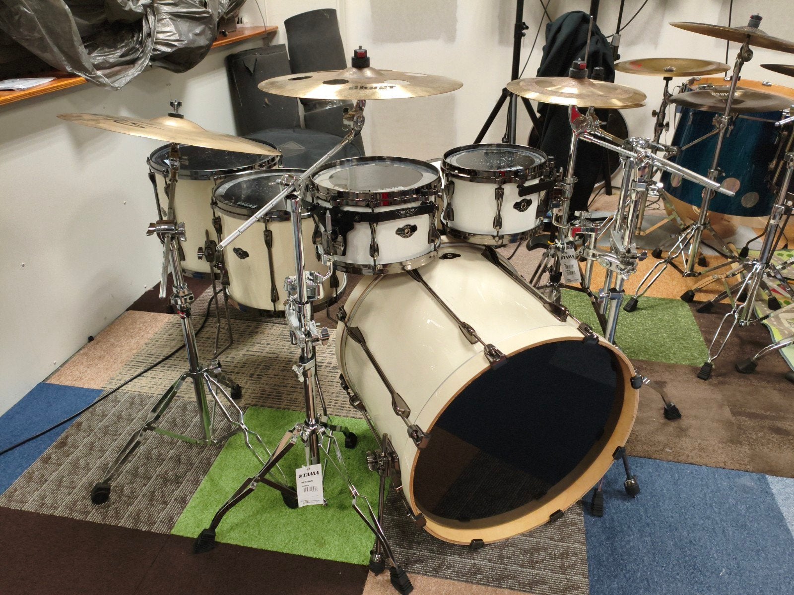 Tama Superstar Hyperdrive met bekkens en nieuwe hardware, Ophalen, Zo goed als nieuw, Tama