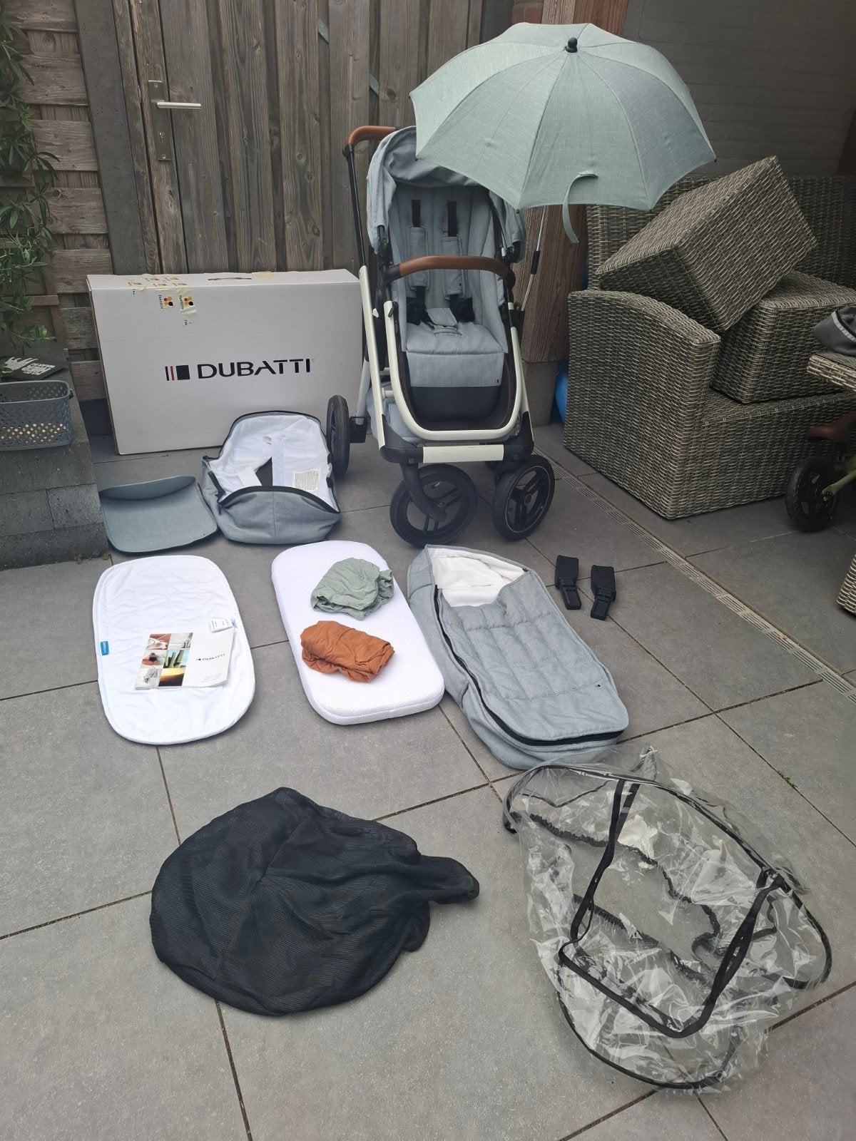 Complete Dubatti kinderwagen 3-in-1, met veel associares, Ophalen