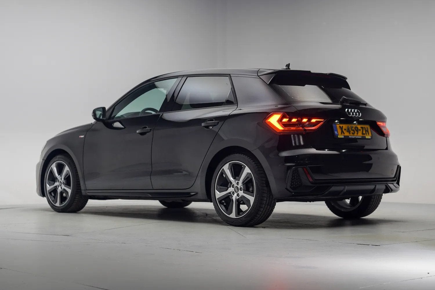 Audi A1 SPORTBACK 30 TFSI S-line [ LED Apple / Android Stoel, Auto's, Audi, LED verlichting, Bedrijf, Handgeschakeld, 19 km/l