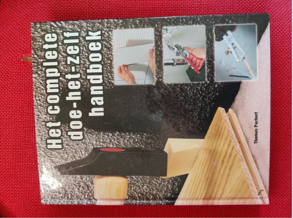 Het complete doe-het-zelf handboek - Thomas Pochert, Ophalen of Verzenden, Zo goed als nieuw, Bouwkunde