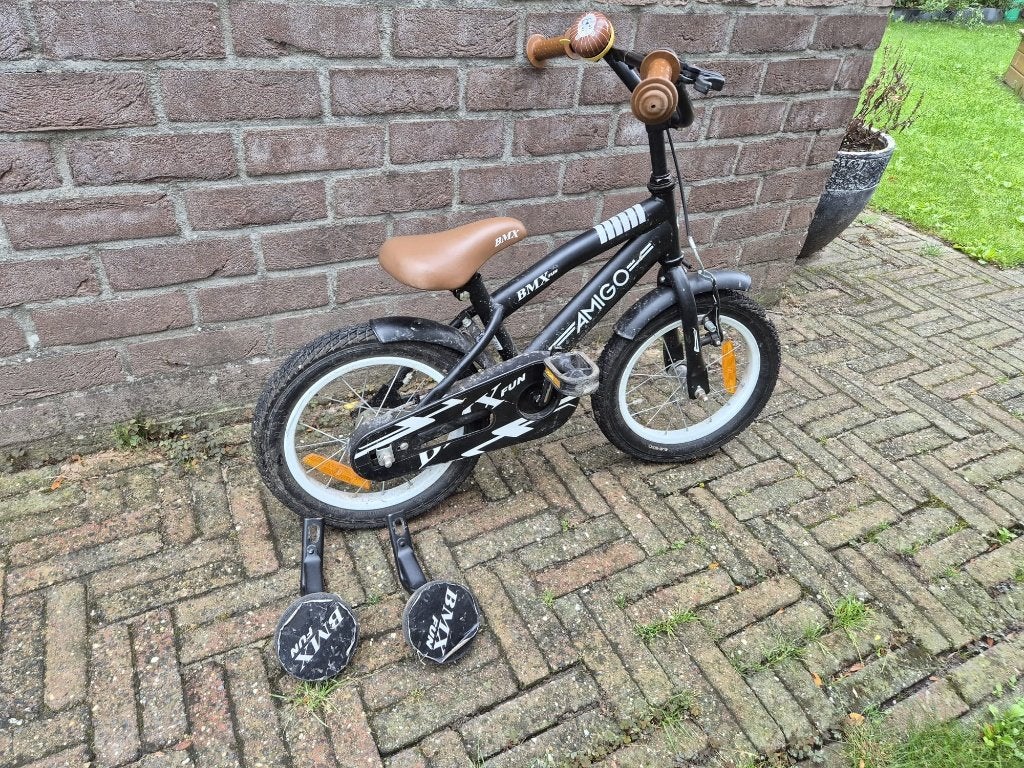 Amigo BMX kinderfiets met zijwieltjes, Fietsen en Brommers, Ophalen, Terugtraprem, Zijwieltjes, Gebruikt