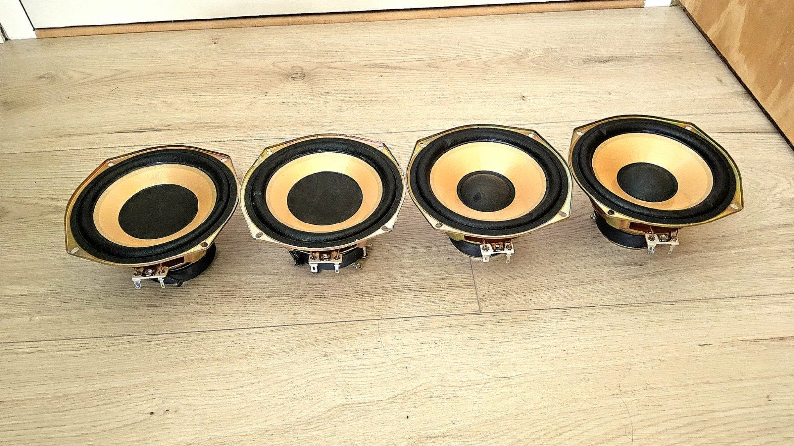 4 sony woofers, Ophalen of Verzenden, Subwoofer, Sony