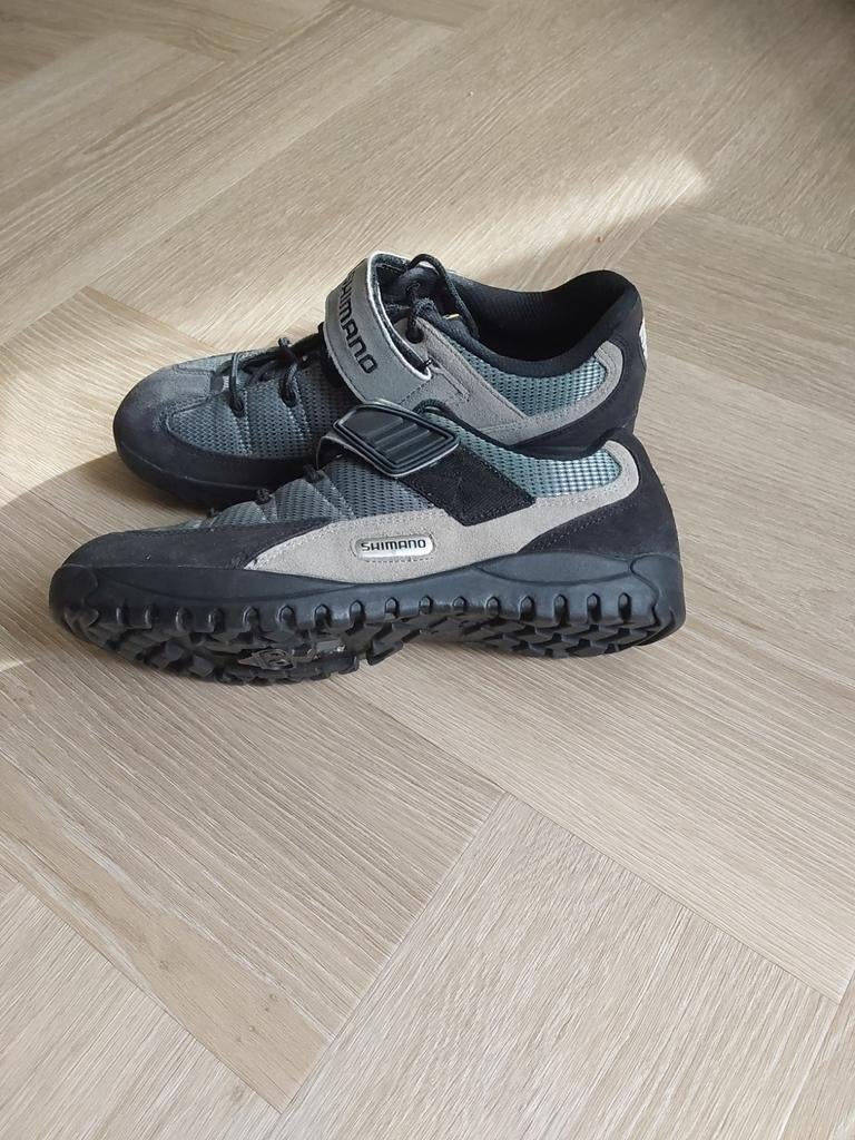 Shimano wielerschoenen/fietsschoenen maat 44 met SPD klips, Sport en Fitness, Ophalen of Verzenden, Zo goed als nieuw, Schoenen