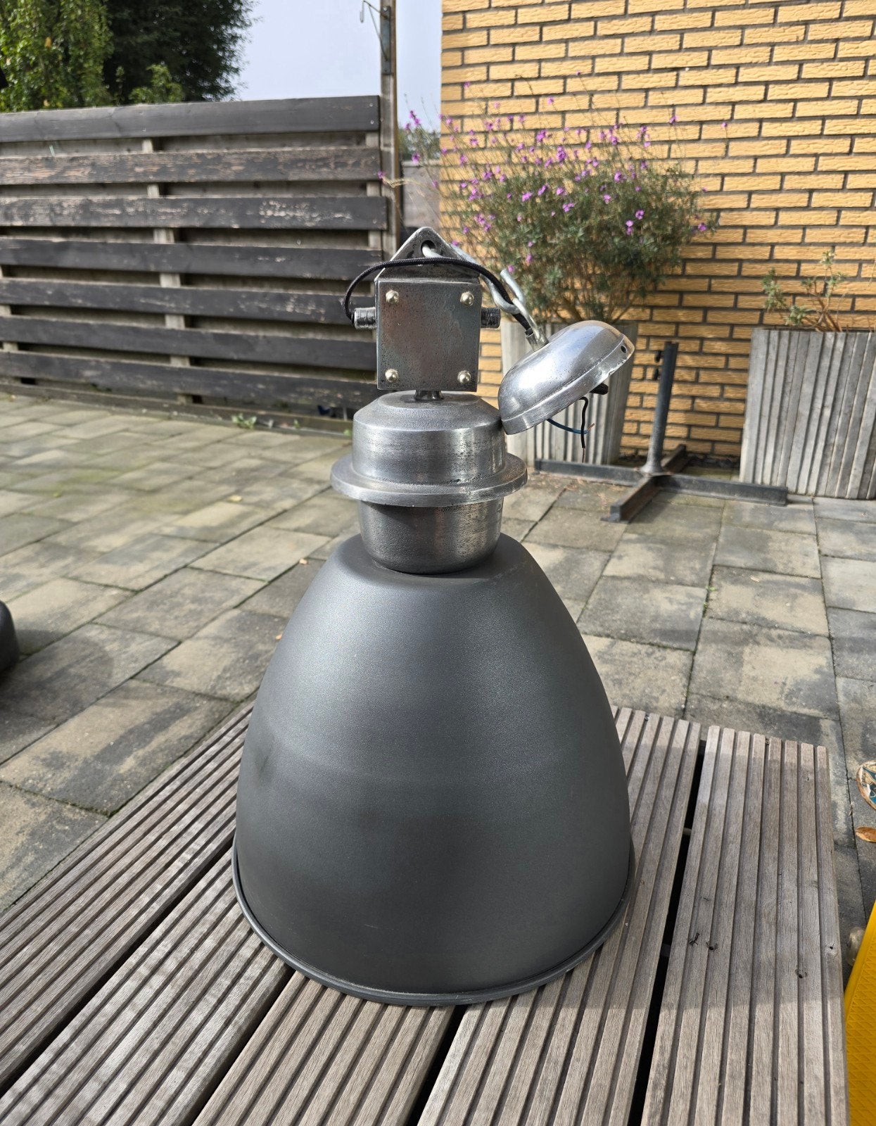 2 Industriële hanglampen - Stoer en robuust design, Ophalen, Gebruikt, E27 (groot), Metaal