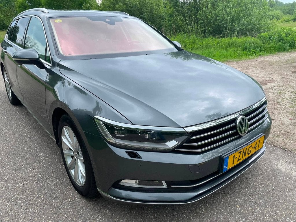 Volkswagen Passat Variant 1.6 TDI Highline, Auto's, Gebruikt, Euro 6, 4 cilinders, Origineel Nederlands