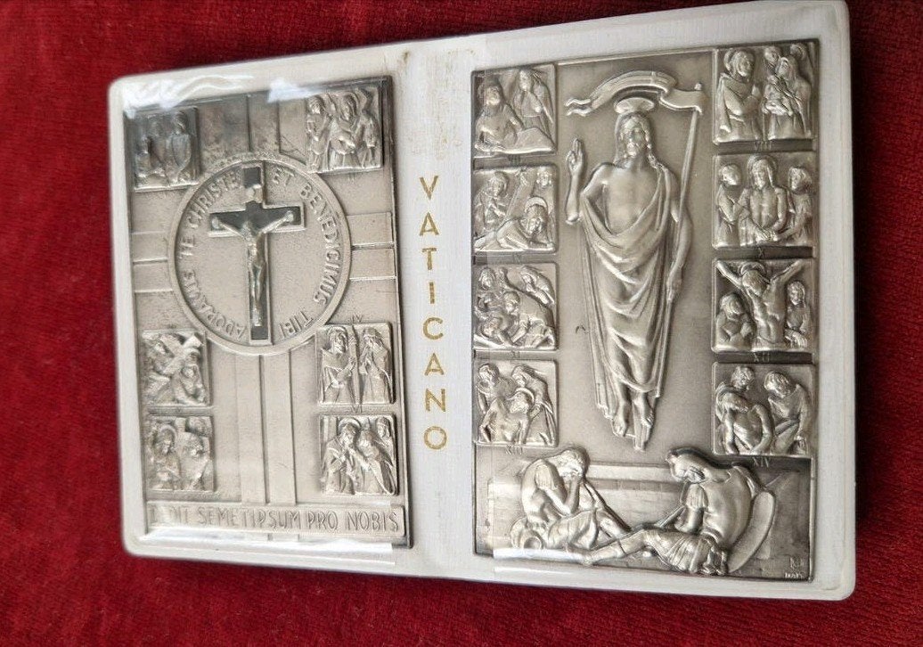 Vaticaan Kruiswegstaties Medaillon in Leren Etui, Ophalen of Verzenden