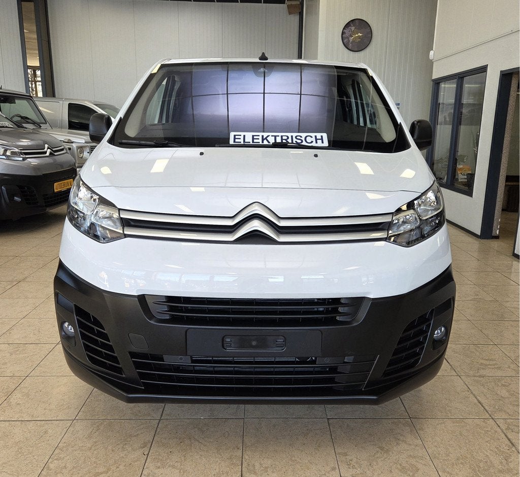 Citroën ë-Jumpy L2 50 kWh SNELLADER Airco Navi DAB+ Achter, Auto's, Bestelauto's, Gebruikt, Zwart, Citroën, Parkeersensor