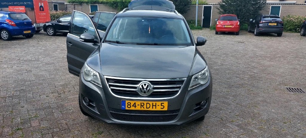 Volkswagen Tiguan 1.4 TSI 90KW BMT 2011 Grijs, Voorwielaandrijving, Euro 5, 1800 kg, 4 cilinders