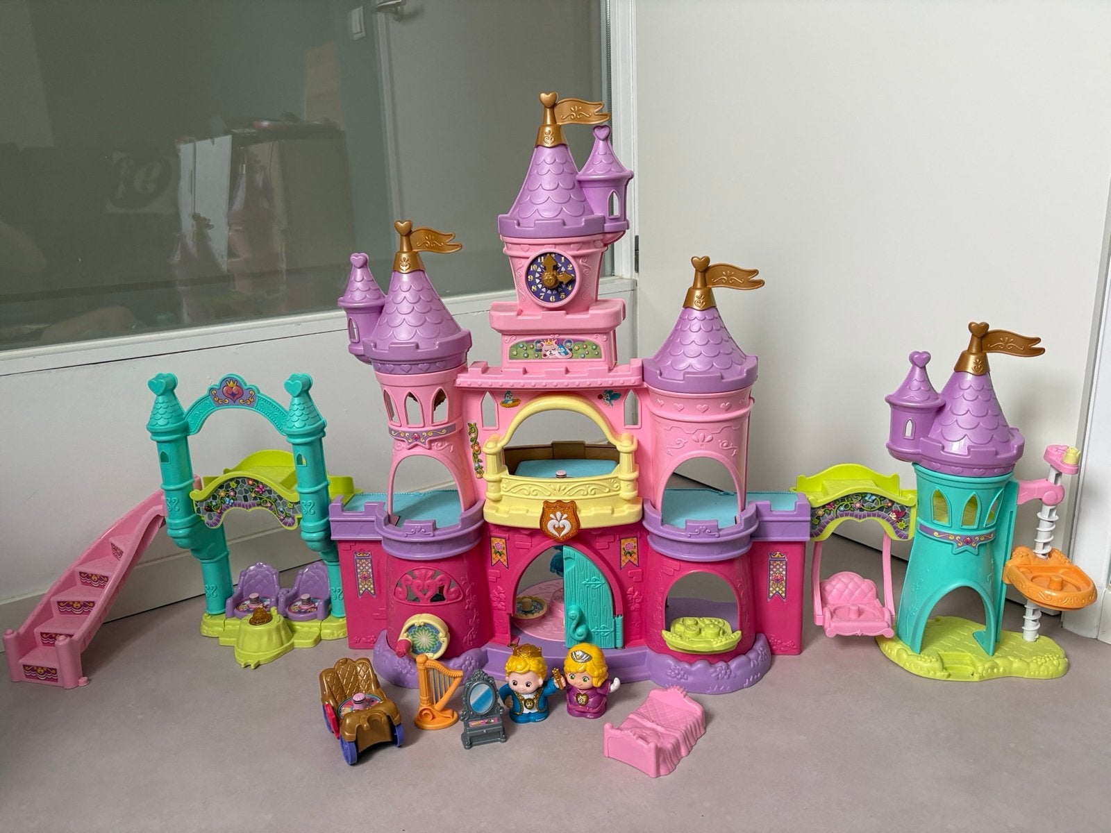 VTech Vrolijke Vriendjes magisch kasteel, Ophalen, Gebruikt, Poppenhuis