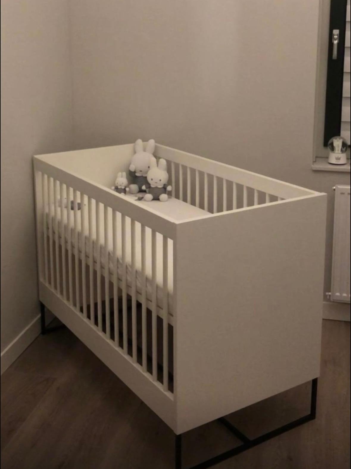 Fijne ledikant en commode van Bopita, Ophalen of Verzenden, Zo goed als nieuw, Ledikant