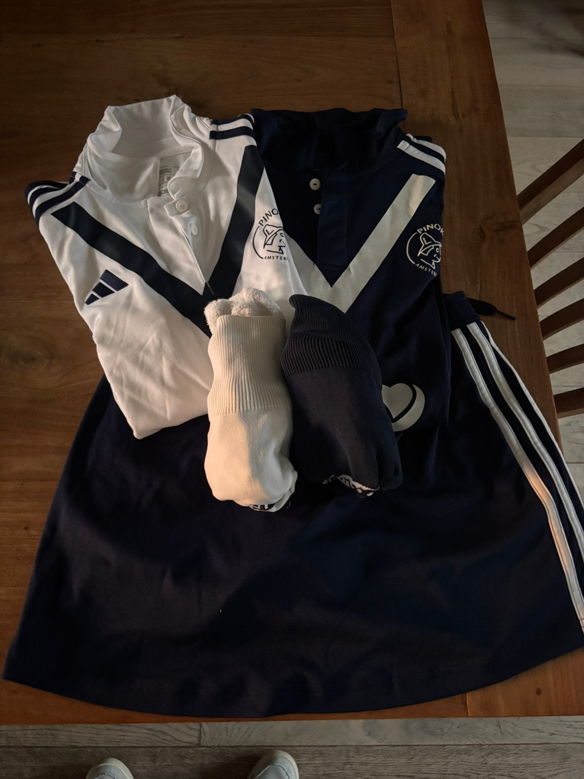 Complete Pinoké hockeyset Adidas dames S / 176, Ophalen of Verzenden, Zo goed als nieuw, Kleding