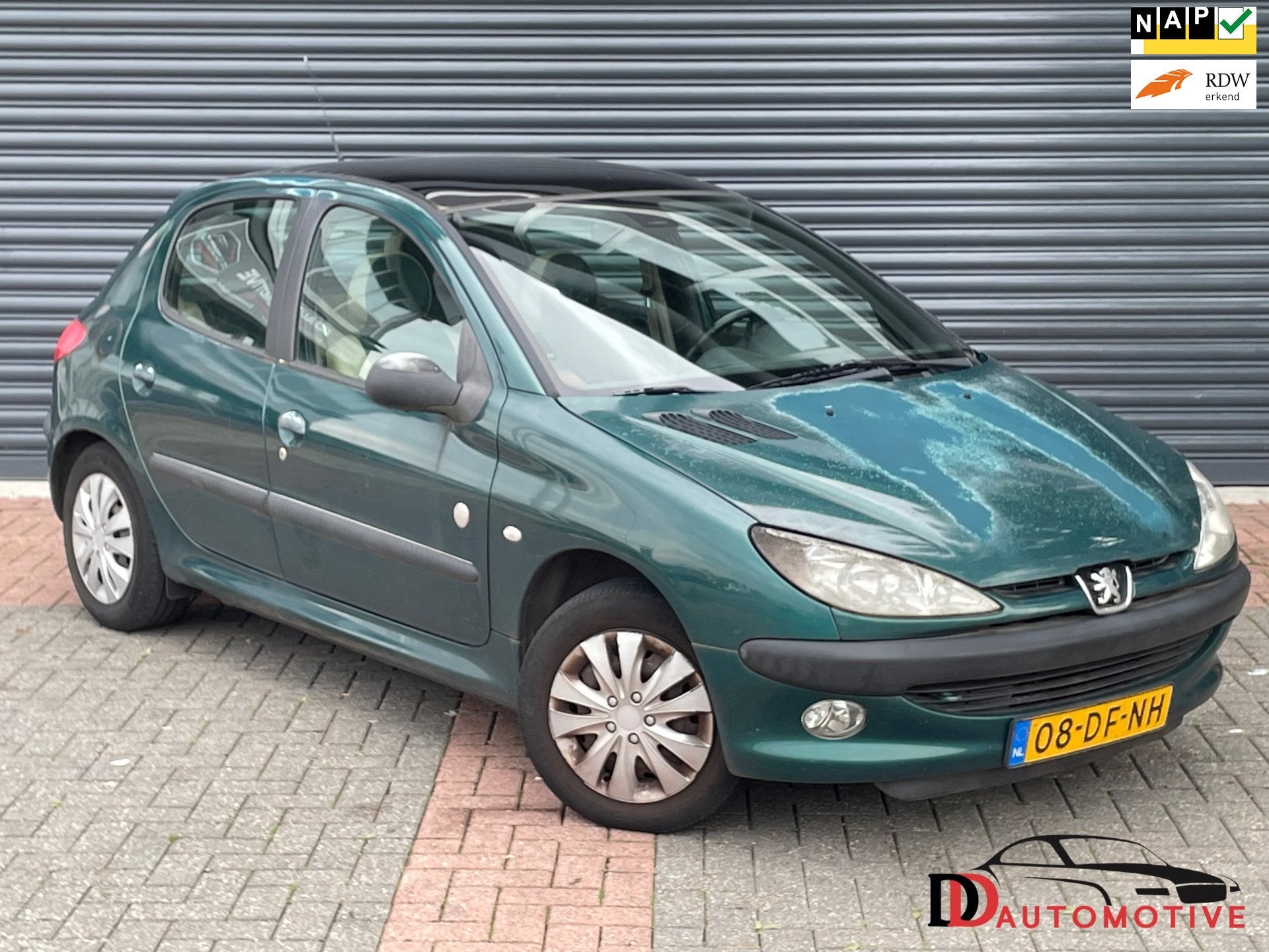 Peugeot 206 1.6 XT Pano | Airco | Elektr Ramen | Leder, Beige, 4 cilinders, Handgeschakeld, 88 pk