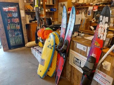 Set waterskies, Watersport en Boten, Bootonderdelen, Gebruikt