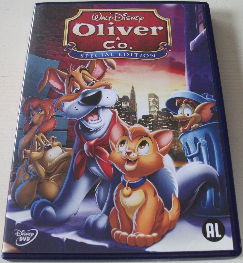 Dvd *** OLIVER & CO *** Walt Disney Classics 30, Avontuur, Nederlands, Ophalen of Verzenden, Zo goed als nieuw