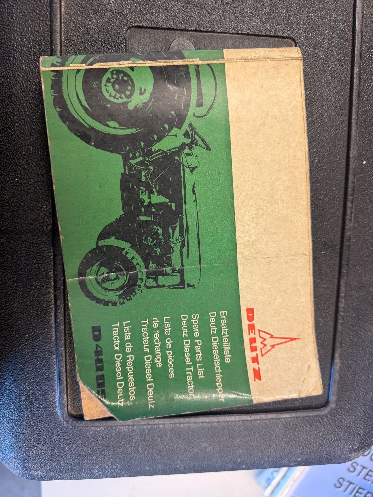 Onderdelen lijst van deutz 4005, Ophalen of Verzenden, Gelezen, Catalogus