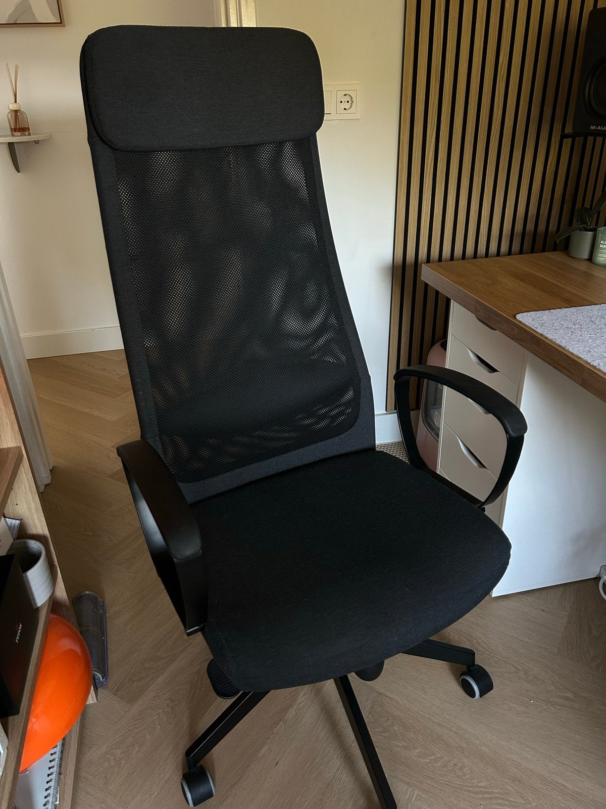 IKEA Markus - Office chair, Huis en Inrichting, Bureaustoelen, Ophalen, Zo goed als nieuw, Zwart, Bureaustoel