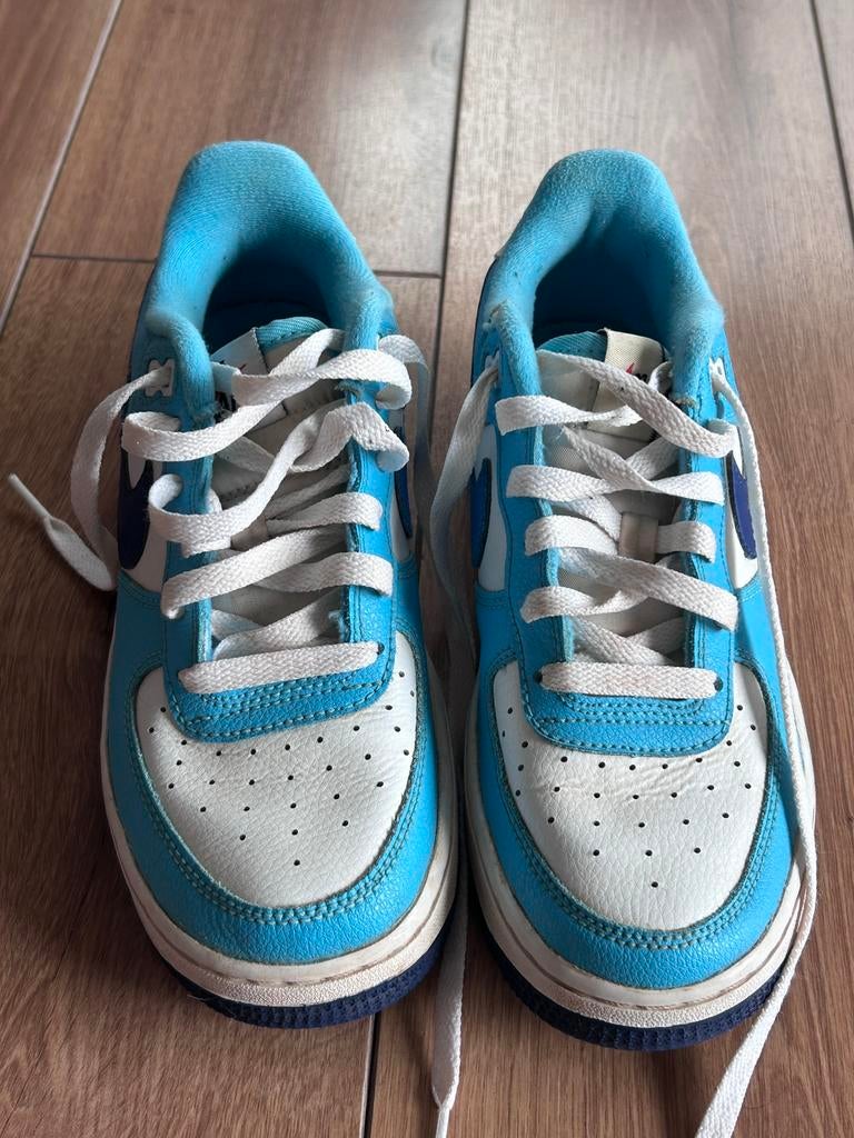 Nike air force 1 blauw wit sneakers schoenen maat 36, Ophalen of Verzenden, Zo goed als nieuw, Schoenen