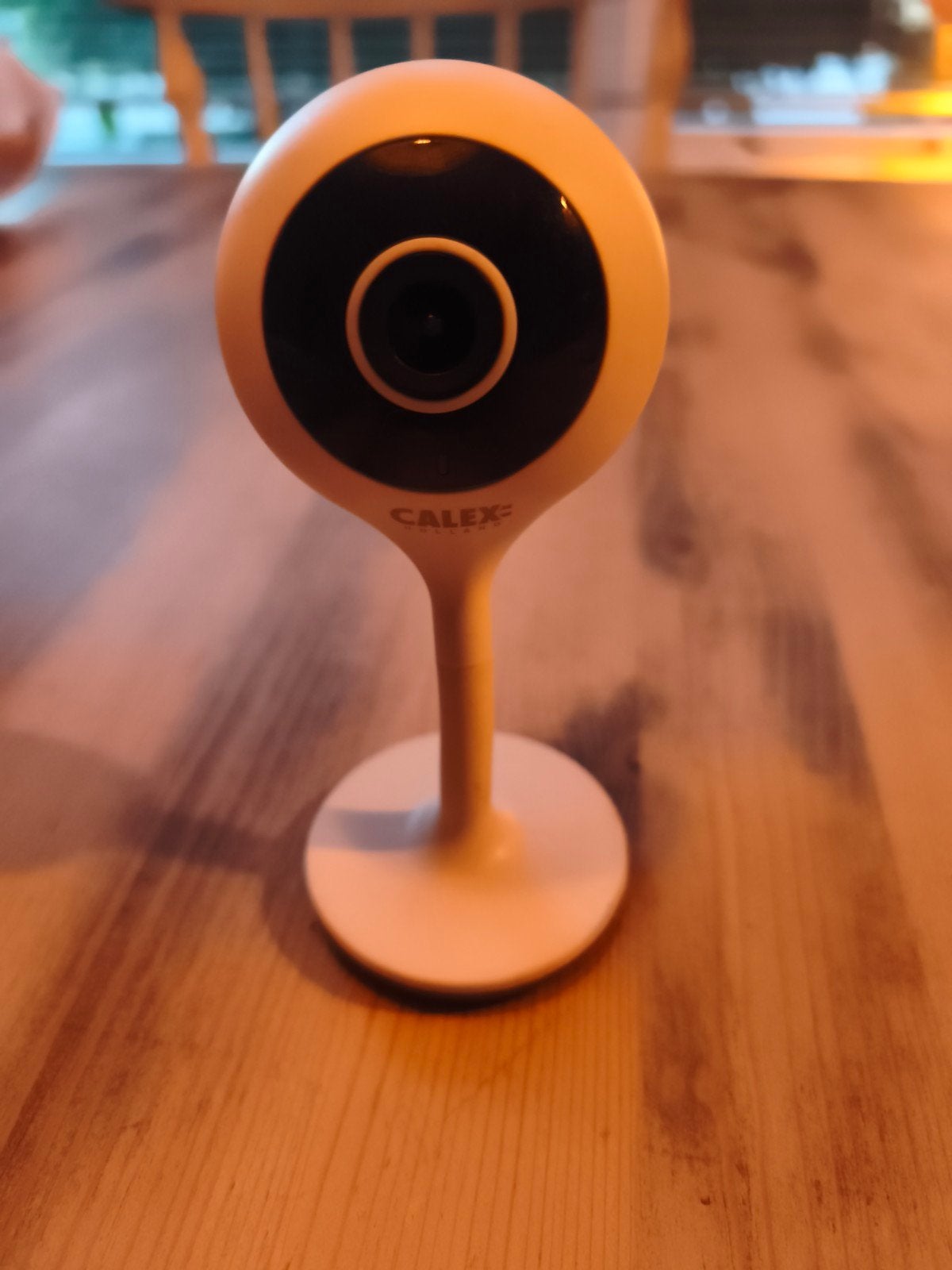 Calex Smart Home Binnencamera - Wit, Wi-Fi, Ophalen of Verzenden, Zo goed als nieuw, Binnencamera