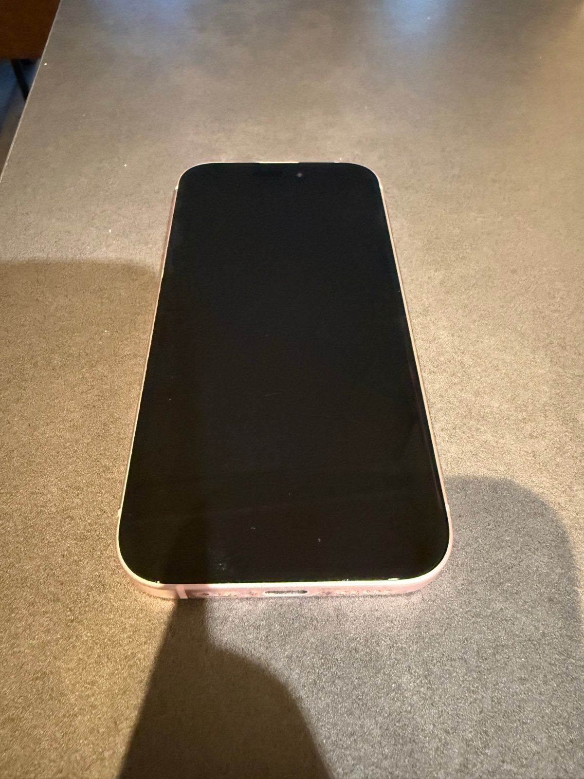 Apple iPhone 15 - Roze - 128 GB, Ophalen, 128 GB, IPhone 15, Zo goed als nieuw