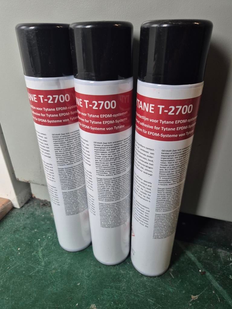 Tytane EPDM Contactlijm spuitbus 750 ml, Doe-het-zelf en Verbouw, Dakpannen en Dakbedekking, Overige materialen, Overige kleuren