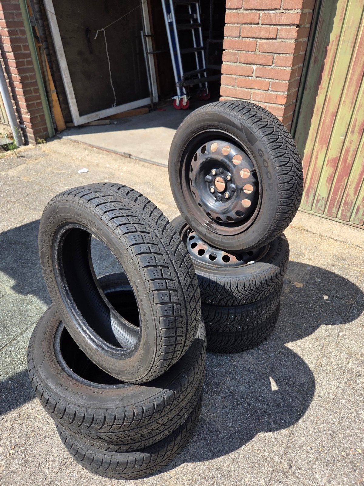 155/65R14 All-season banden op velg + winterbanden, Auto-onderdelen, Banden en Velgen, Ophalen, 14 inch, Gebruikt, 155 mm