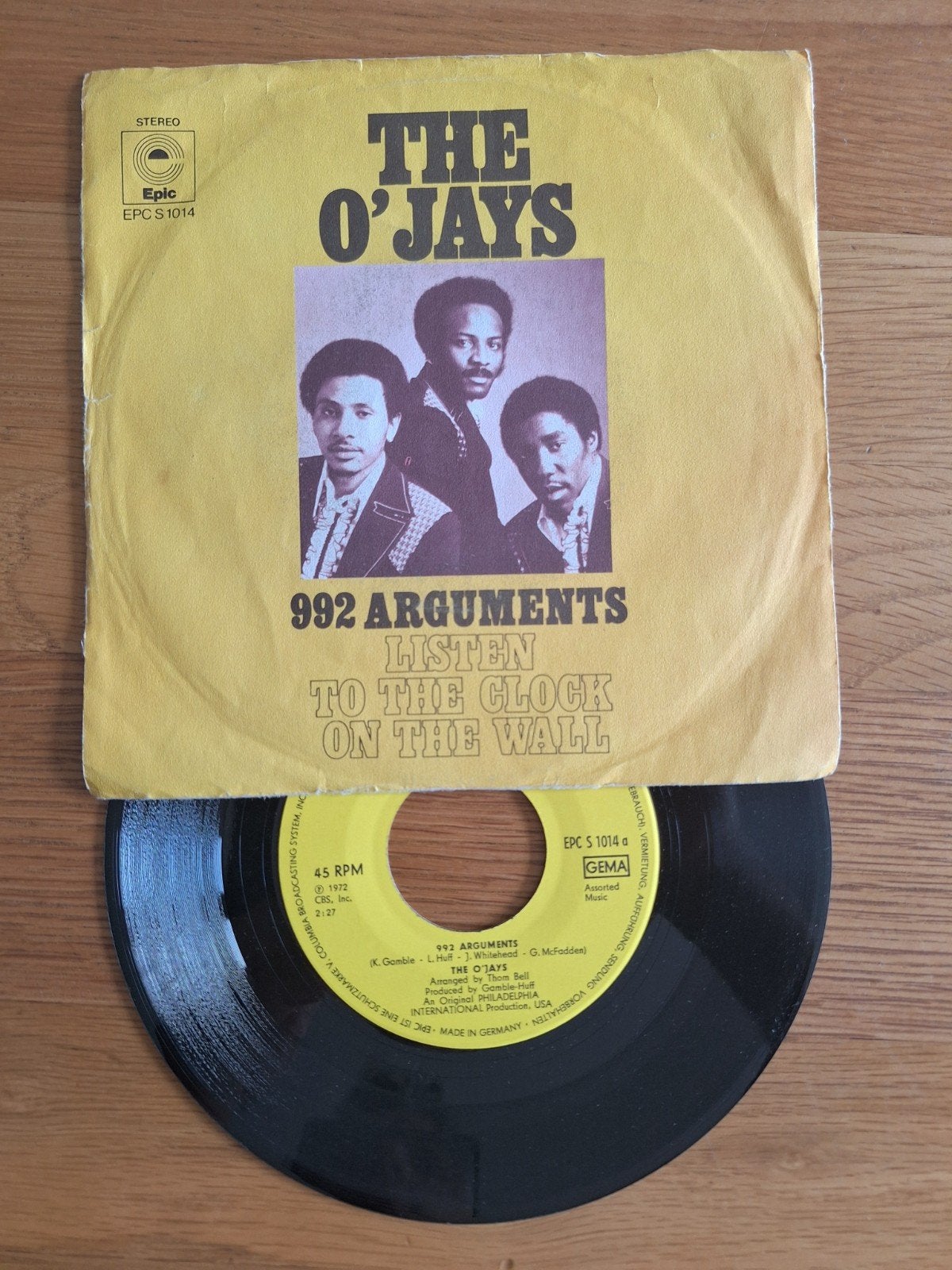 The O'Jays - 992 Arguments / Listen To The Clock On The Wall, Gebruikt, 7 inch, Ophalen of Verzenden, EP