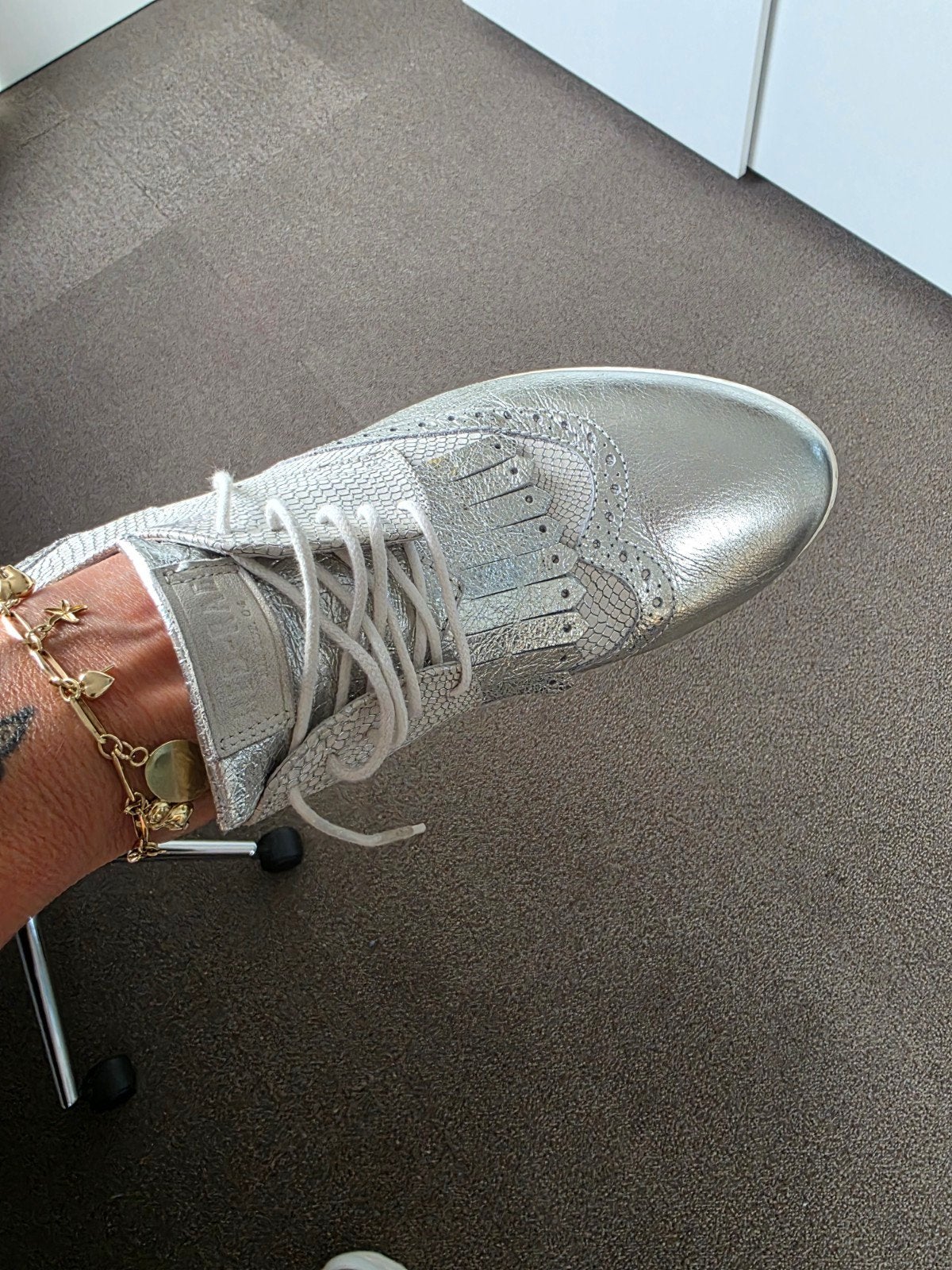 Red Rag plateau schoenen zilver - maat 40/41, Kleding | Dames, Overige kleuren, Dansschoenen, Ophalen of Verzenden, Zo goed als nieuw
