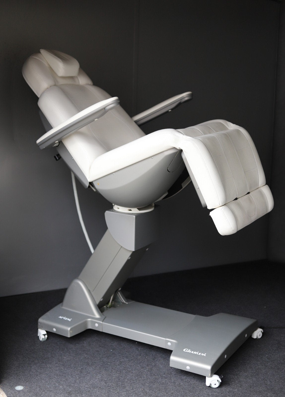 Elektrische behandelstoel of pedicurestoel Gharinie, 6733JJ, Mulmed, Massagestoel of Kussen, Ophalen of Verzenden