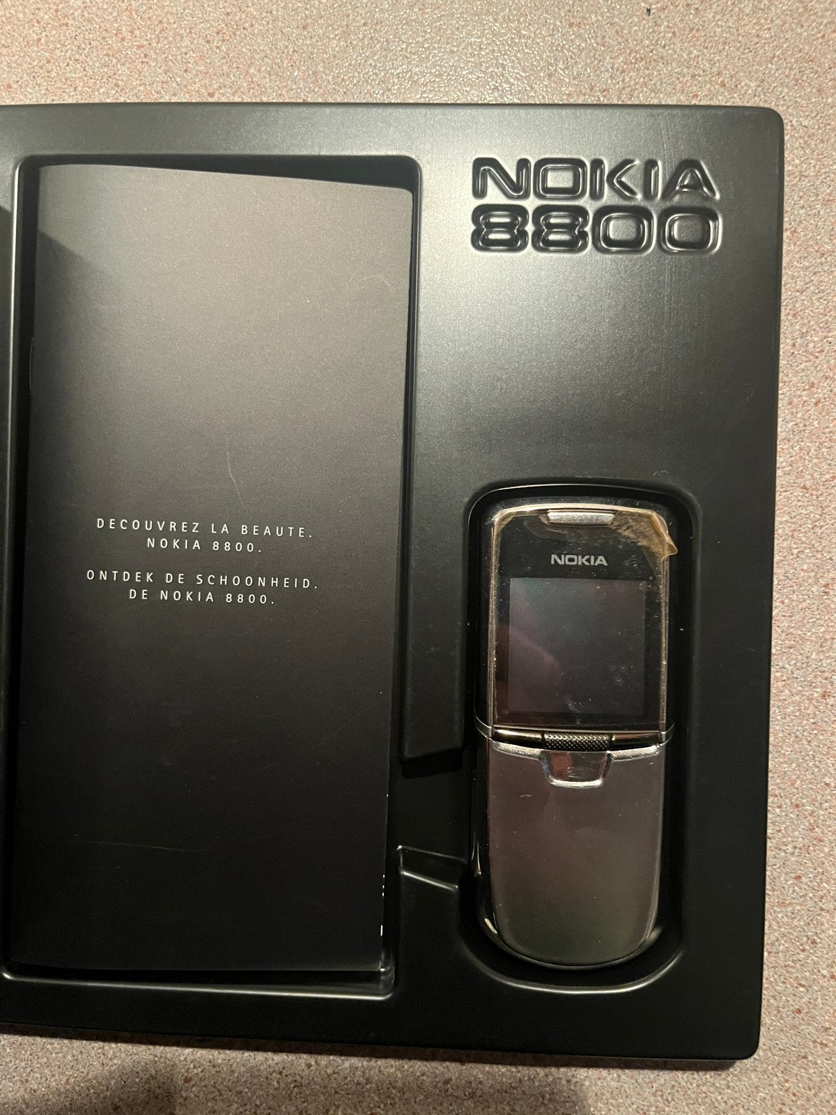 Nokia 8800 - Klassieke Schuiftelefoon met Accessoires, Gebruikt, Schuifmodel, Fysiek toetsenbord, Ophalen of Verzenden