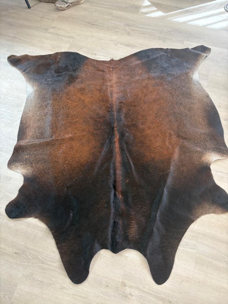 2 koeienhuiden 175cm x 175cm, Ophalen, Overige materialen, Bruin, Landelijk
