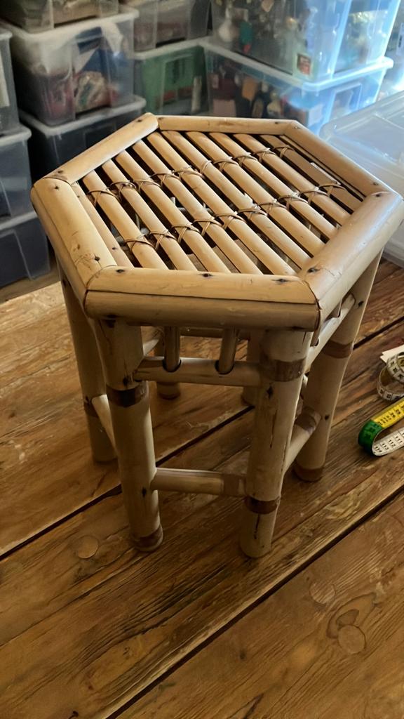 Vintage bamboe krukje / bijzettafel, Antiek en Kunst, Curiosa en Brocante, Ophalen of Verzenden