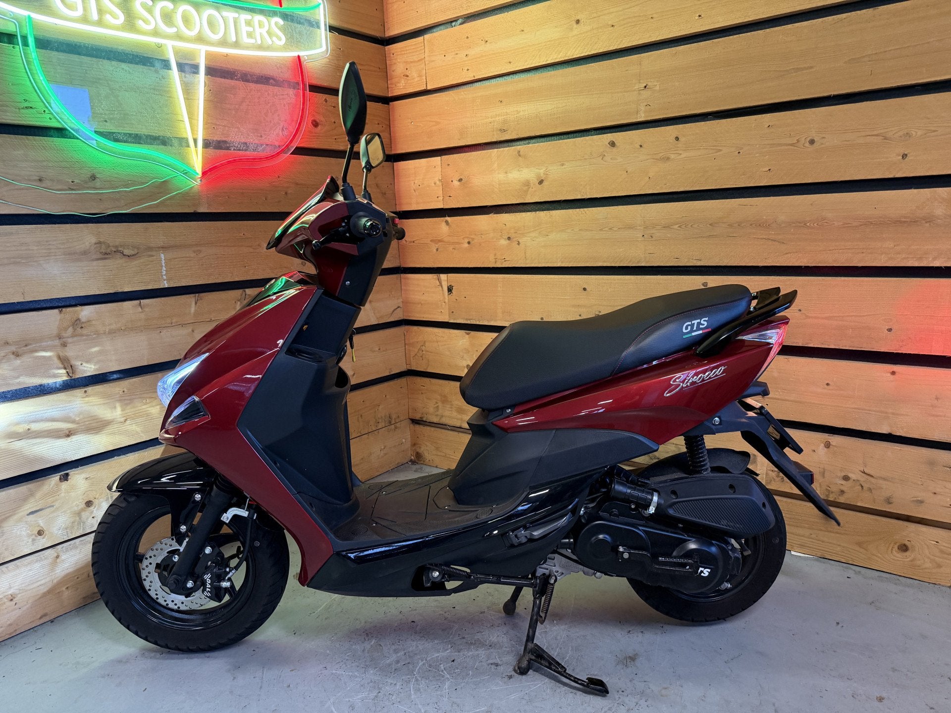 GTS Snorscooter Sirocco (bj 2024), Bruin Scooterservice, Gebruikt, Jos@bruinautoservice.nl, 49 cc